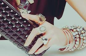 images 16 9 The Trend Of Over Accessorizing| Over Accessorizing Trend