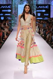 images 20 2 Latest Indian Wear Trends