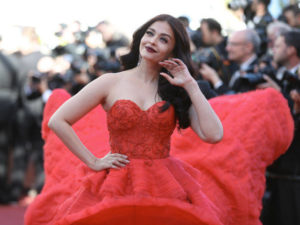 aishwarya rai bachchan 640x480 81495301588 300x225 Aishwarya Rai Fiery Red Gown At Cannes 2017