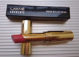 IMG 20170603 124438 300x217 Lakme Absolute Argan Oil Lip Color Silky Blush Review