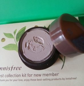 IMG 20170704 093815 294x300 Innisfree Super Volcanic Pore Clay Mask Review