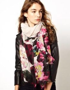 images 25 2 235x300 Dark Floral Print Trend This Fall