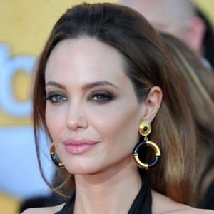 images 12 300x300 Angelina Jolie Beauty Tips