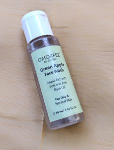 IMG 20171107 123421A 229x300 Omorfee Green Apple Face Wash Review