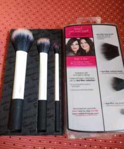 IMG 20171226 113753 250x300 Real Techniques Duo Fiber Makeup Brush Collection Review