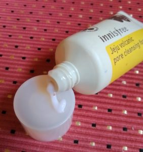 IMG 20171226 114843 282x300 Innisfree Jeju Volcanic Pore Cleansing Foam Review