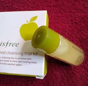 IMG 20180102 141139 300x293 Innisfree Apple Seed Lip Eye Makeup Remover Review