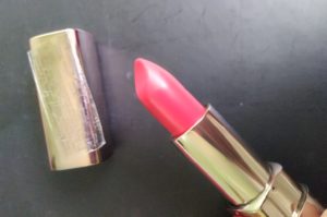 IMG 20180117 151152 300x199 Loreal Color Riche Moist Matte Lipstick Lincoln Rose Review