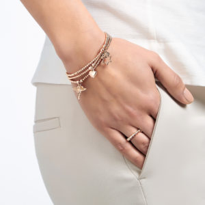 annie haak precious bracelet stack cuori rose gold ring     10 1 300x300 Top 5 Jewellery Pieces You Need To Look Like A Diva
