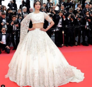 unnamed 20 300x284 Sonam Kapoor Dreamy White Lahenga At Cannes 2018