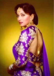 90934f67967f6c5719362449c3b9a9fa 214x300 Bollywood Actress Most Iconic Sarees Of All Times