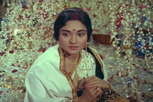 unnamed 11 300x200 When Vyjayanthimala Made A Style Statement In White