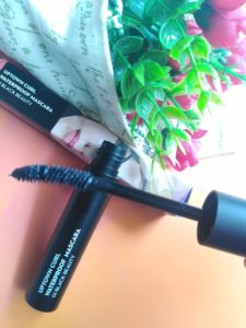 IMG 20181011 125130 225x300 Sugar Uptown Curl Waterproof Mascara Black Beauty Review