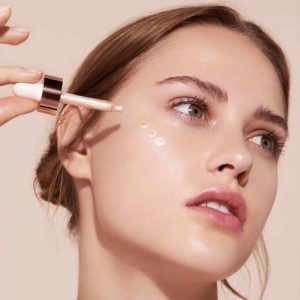 loreal paris how to highlight wake up and glow 300x300 Top 5 Winter Beauty Products To Rock The Fall Look