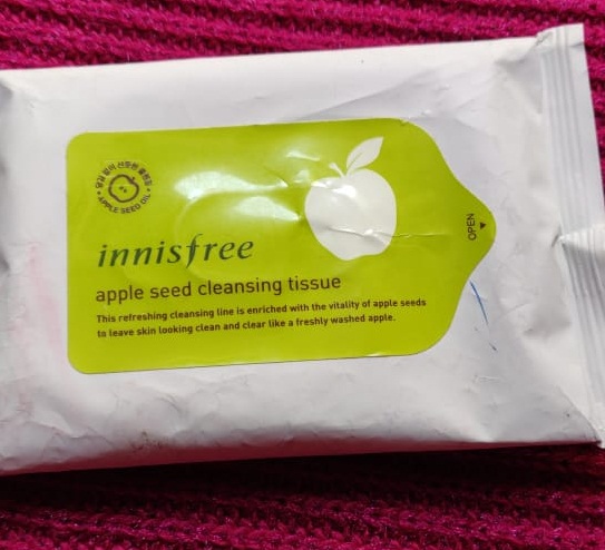 Innisfree apple seed tissue 3 Innisfree Apple Seed Cleansing Tissue Review
